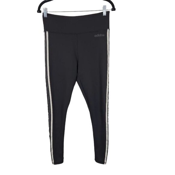 Adidas Women's 3/4 Length Leggings in Black - Size Medium‎ - Picture 1 of 7